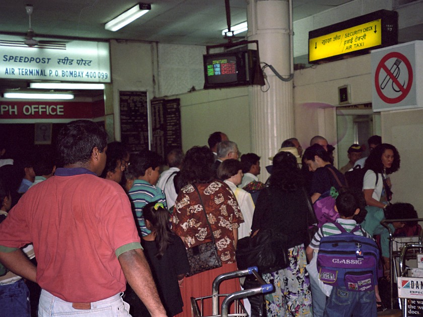 Flight to Bangalore. Bombay Airport. Bombay. .