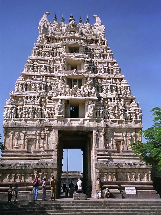 Trip to the Temples Around Hassan. Channekeshava Temple. Belur. .