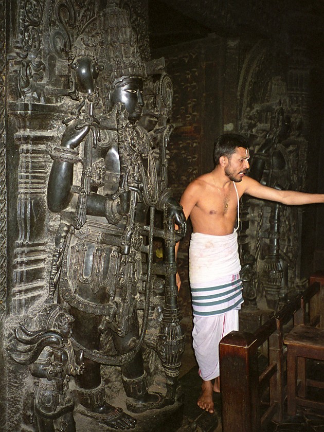 Trip to the Temples Around Hassan. Channekeshava Temple. Belur. .