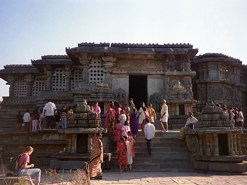 Trip to the Temples Around Hassan. Hoysaleshwara Temple. Halebid. .