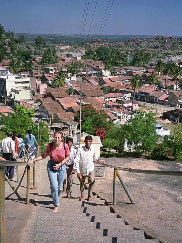 Trip to the Temples Around Hassan. Sravanabelagola. Sravanabelagola. .