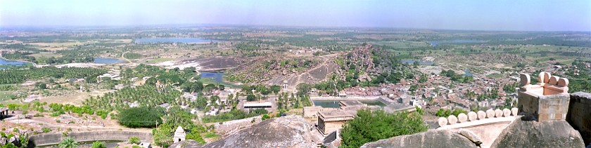 Trip to the Temples Around Hassan. Sravanabelagola. Sravanabelagola. .