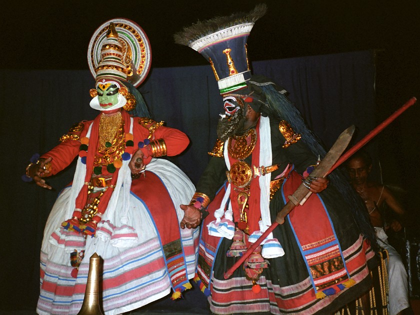 Trip to Kerala. Kathakali Dance. Eranakulam. .