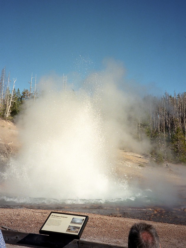 Yellow Stone National Park. Steamboat Geyser. Yellow Stone National Park. .