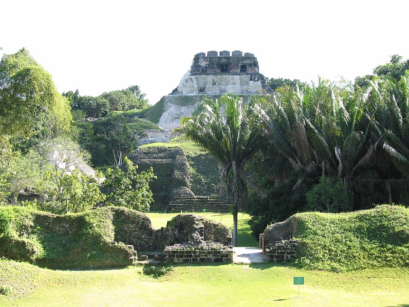 Xunantunich. Pyramid. near San Ignacio. .