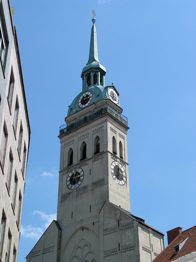 München. St. Peter Church. München. .