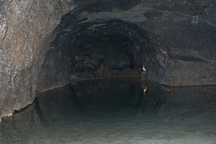 Seegrotte. Underground Lake. Hinterbrühl. .