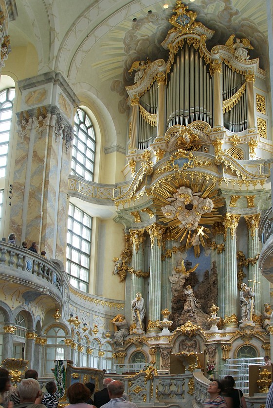 Frauenkirche. Altar. Dresden. .