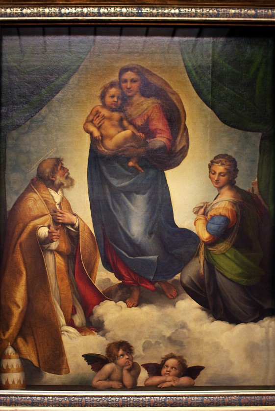 Zwinger. Raphael's Sistine Madonna. Dresden. .