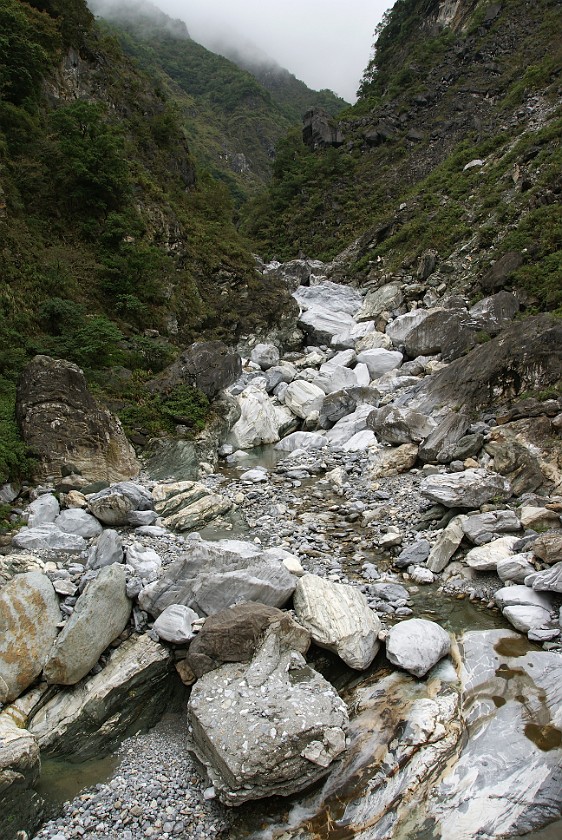 Taroko National Park. Liwu River at Cimu Bridge. Taroko National Park. .