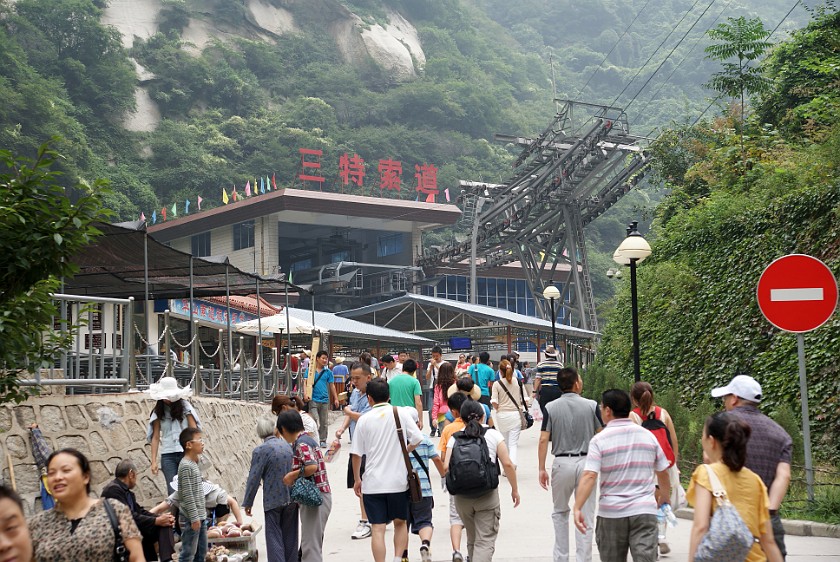 Hua Shan. Valley Station. near Mengyuan. .