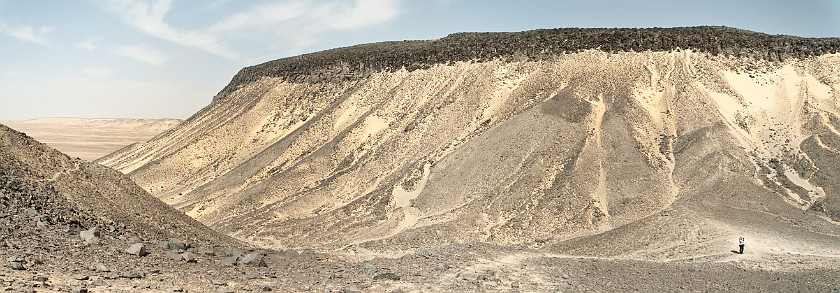 Black Desert Safari. Gorge. near the Baharyia Oasis. .