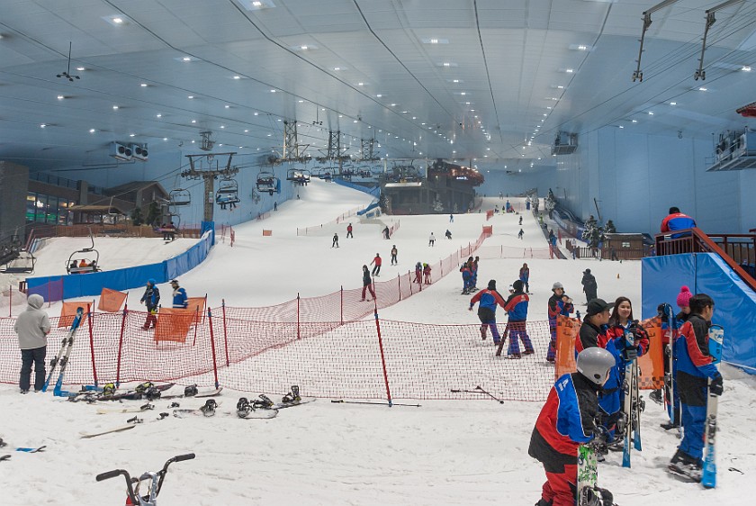 Ski Dubai. Skiing hall at the base. Dubai. .