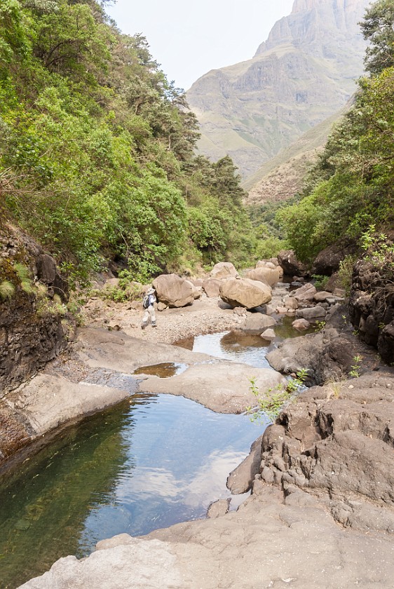 Royal Natal National Park. Hiking the Thukela Gorge. Bergville. .