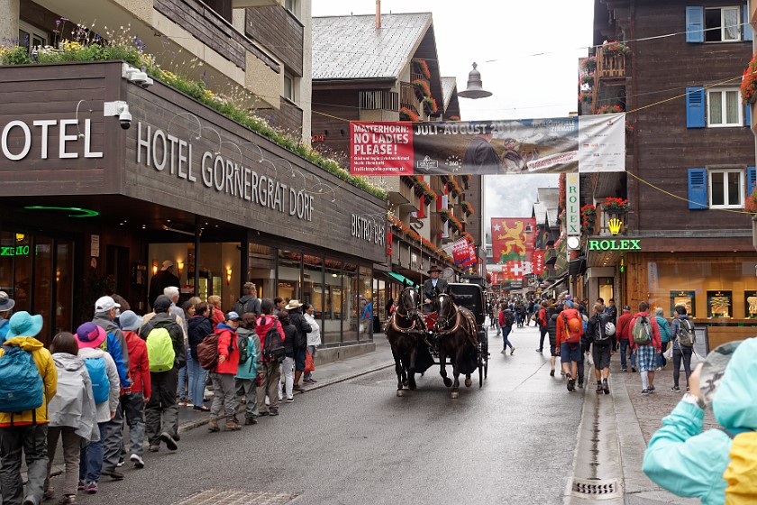 Zermatt. Bahnhofstrasse. Zermatt. .