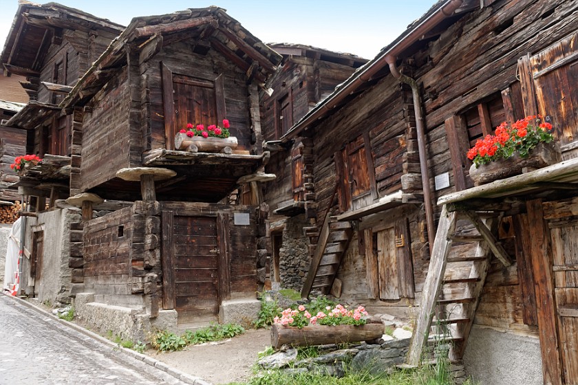 Zermatt. Historic buildings at the Hinterdorfstrasse. Zermatt. .