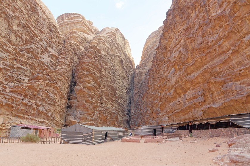 Wadi Rum. 4x4 tour in the desert. Wadi Rum. .
