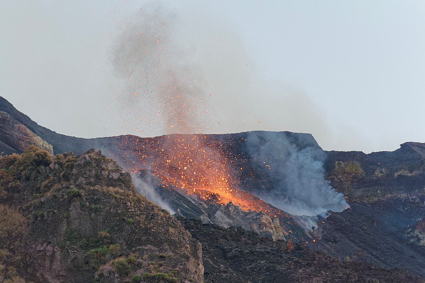 Hiking to the Stromboli Observation Platform. Volcanic eruptions. Stromboli. .