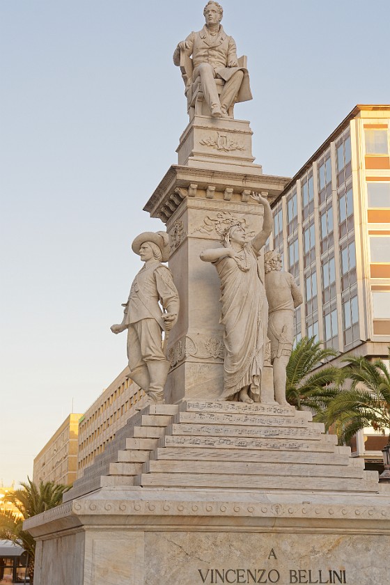 Catania. Piazza Stesicoro and the statue of Bellini. Catania. .