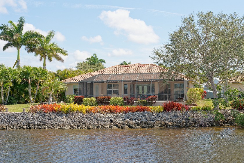 Ten Thousand Islands Tour. House. near Naples. .